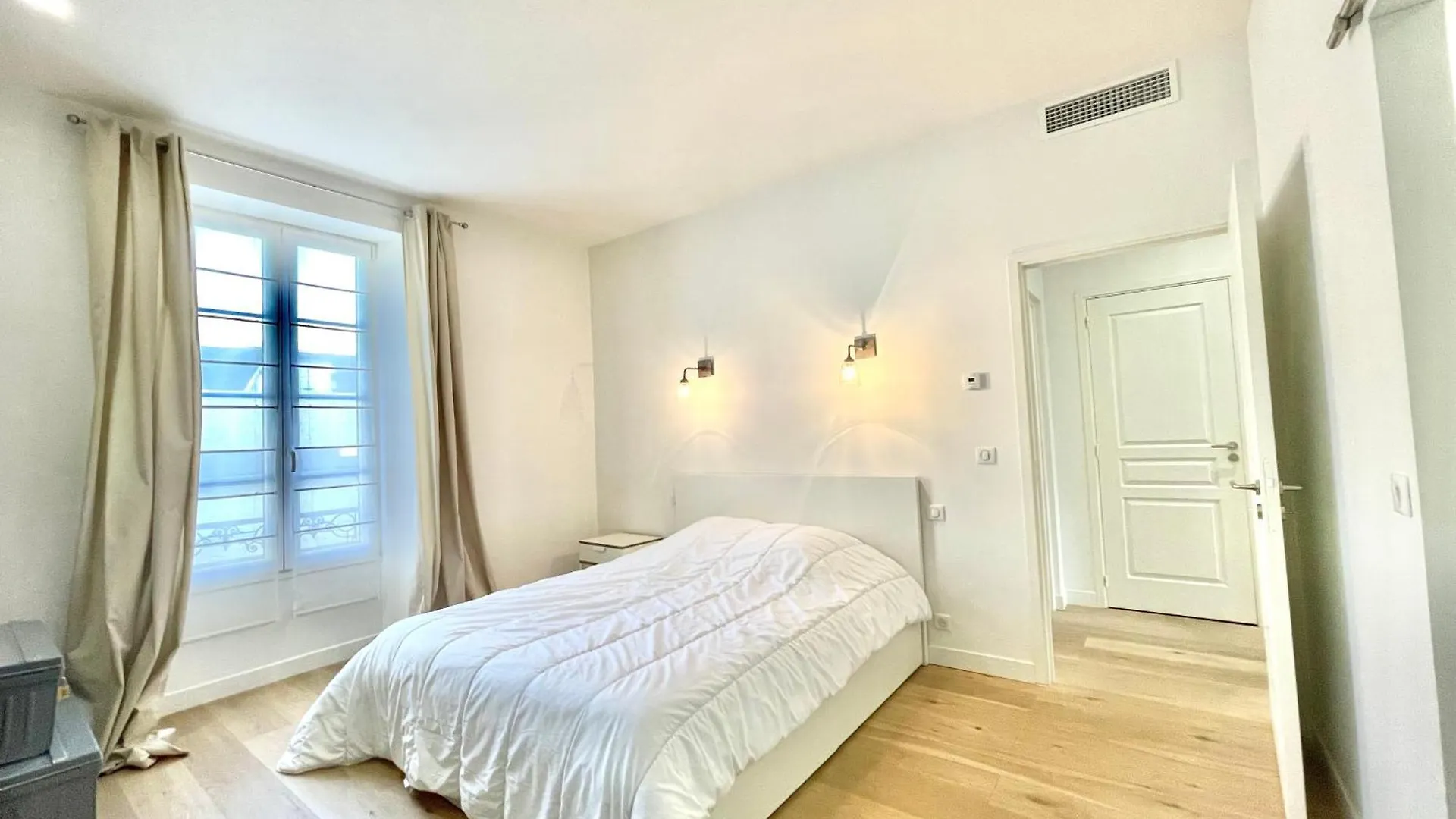 Jaures Home By Welcome To Cannes 0*,  Frankrijk