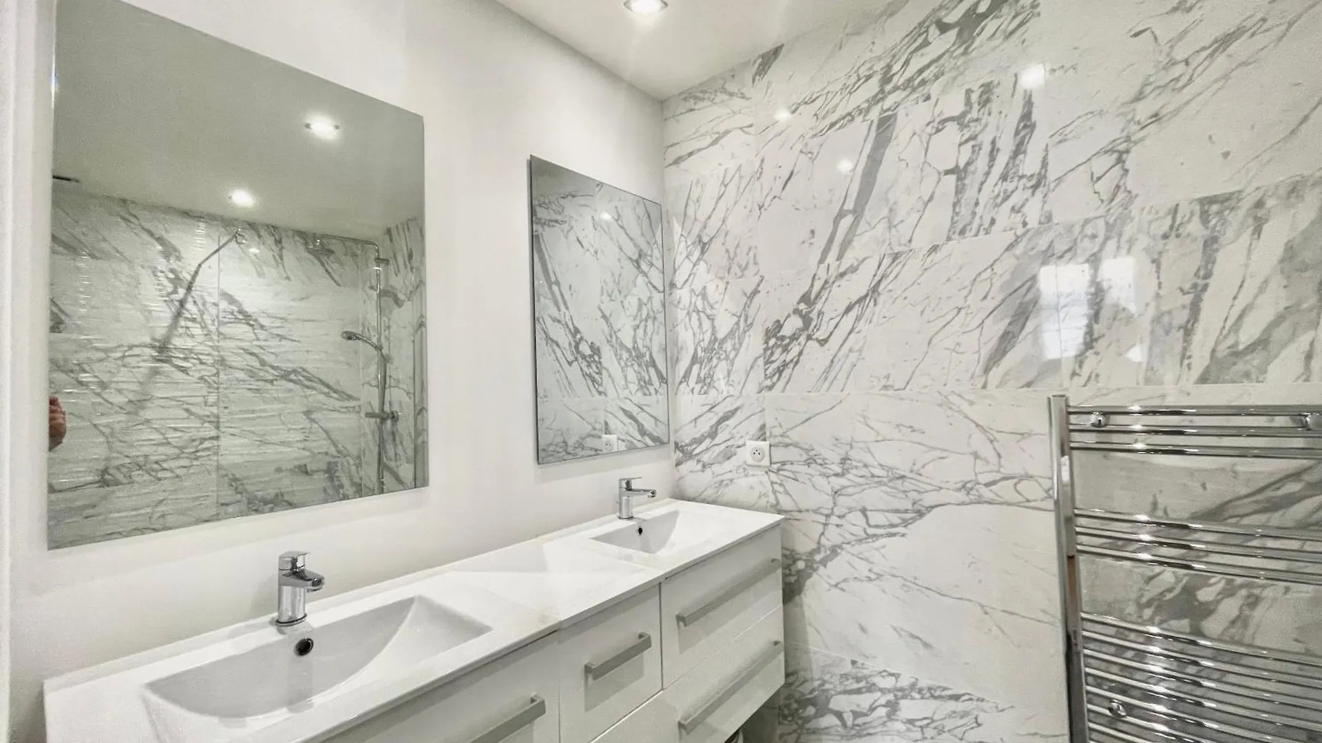 Jaures Home By Welcome To Cannes 0*,  Frankrijk